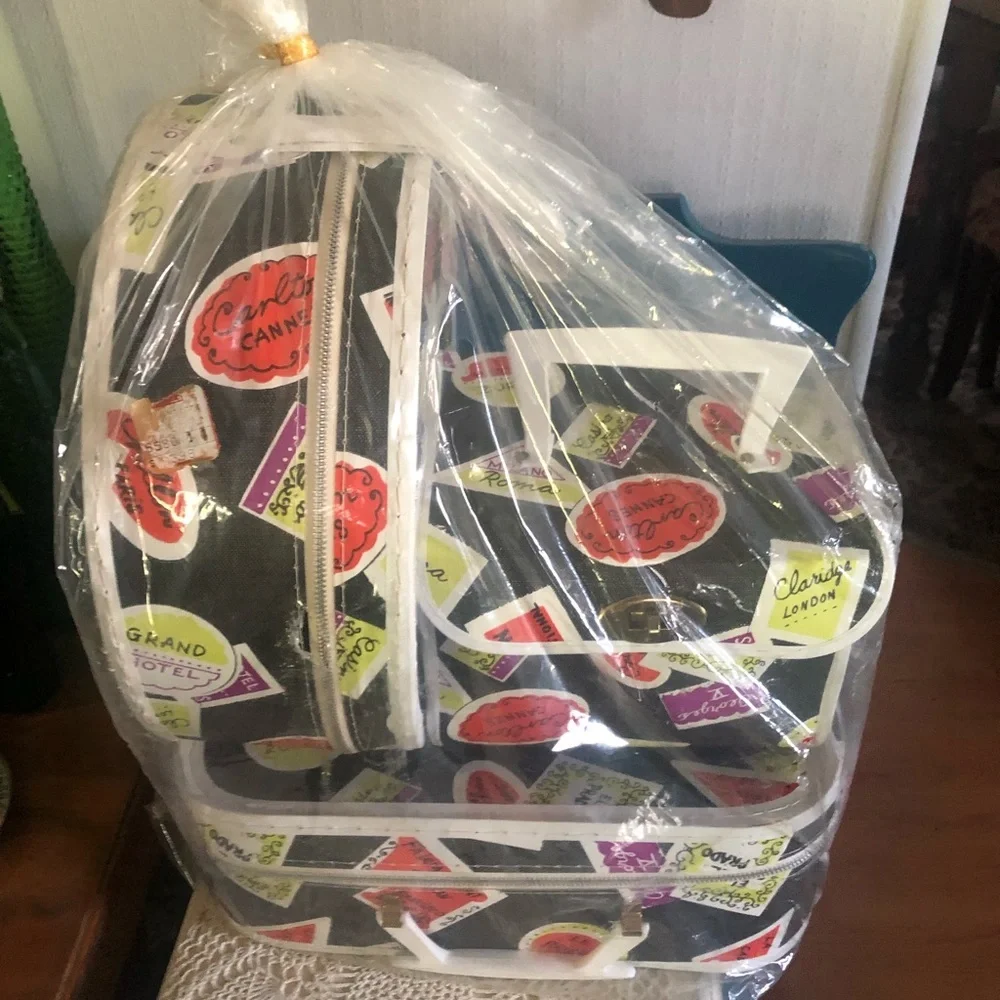 Vintage Kids Play Luggage Set